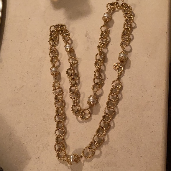 🎊🍾💕HP Vintage long St John necklace🎉💕🏆 - Picture 2 of 7